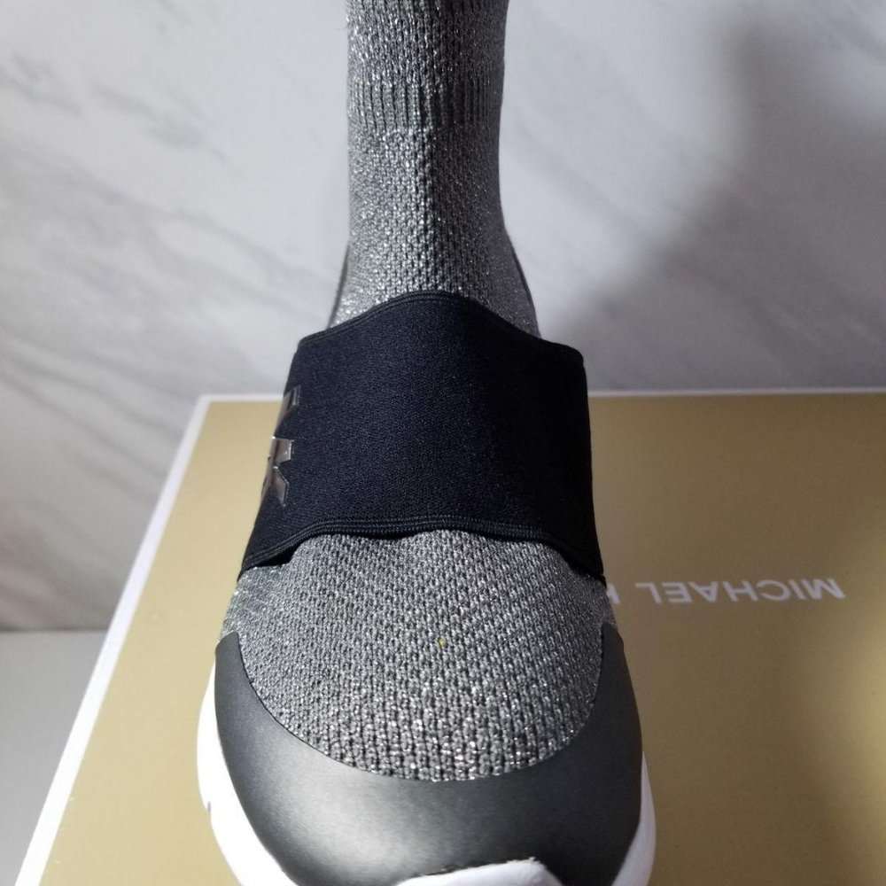 Michael Kors Sterling Bootie NIB Sz 7.5 - Picture 6 of 10